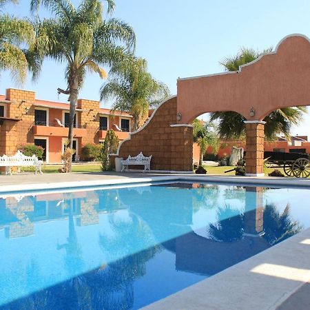 Hotel Meson Del Puente Acámbaro المظهر الخارجي الصورة
