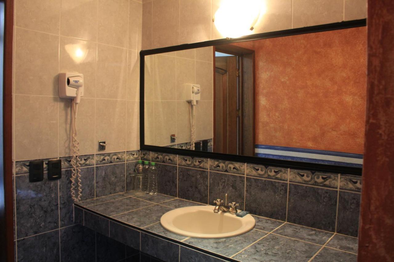 Hotel Meson Del Puente Acámbaro المظهر الخارجي الصورة