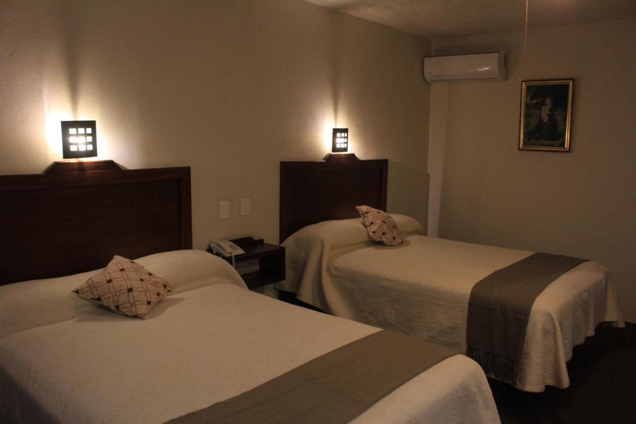 Hotel Meson Del Puente Acámbaro المظهر الخارجي الصورة